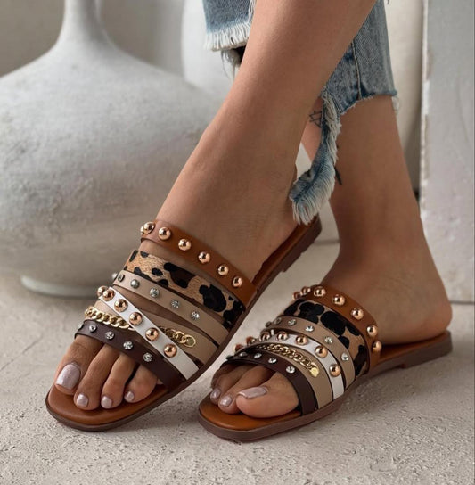 Z Classic Flat Slippers –